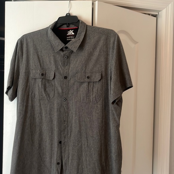 ZeroXposur Other - Men's grey XXL travel shirt